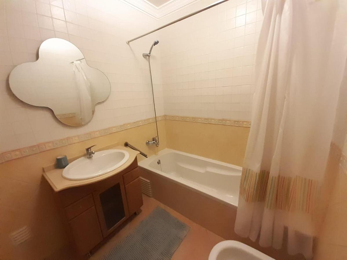Apartamento Alfarrobeira Mar กัวเตย์รา ภายนอก รูปภาพ